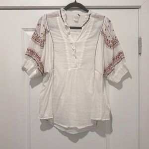 Akemi + Kin Embroidered Peasant Top Size Large